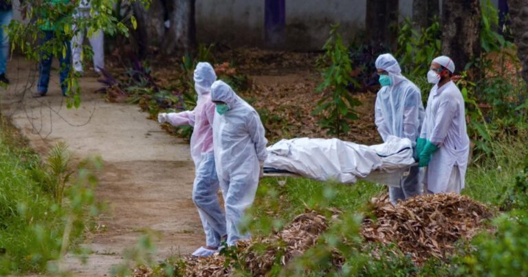 కరోనా మృతదేహాల్లో ఈ కొత్త లక్షణాలు!