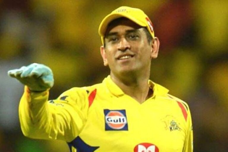 ఎంఎస్ ధోని మరో సంచలన నిర్ణయం