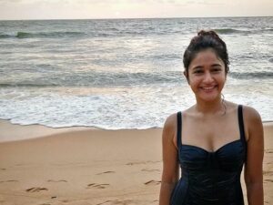 Poonam Bajwa Beautiful Pics