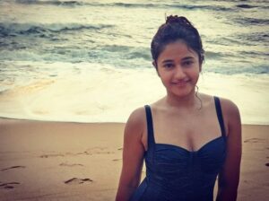 Poonam Bajwa Beautiful Pics