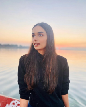 Manushi Chhillar Pics