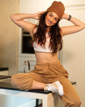 Sandeepa Dhar Images