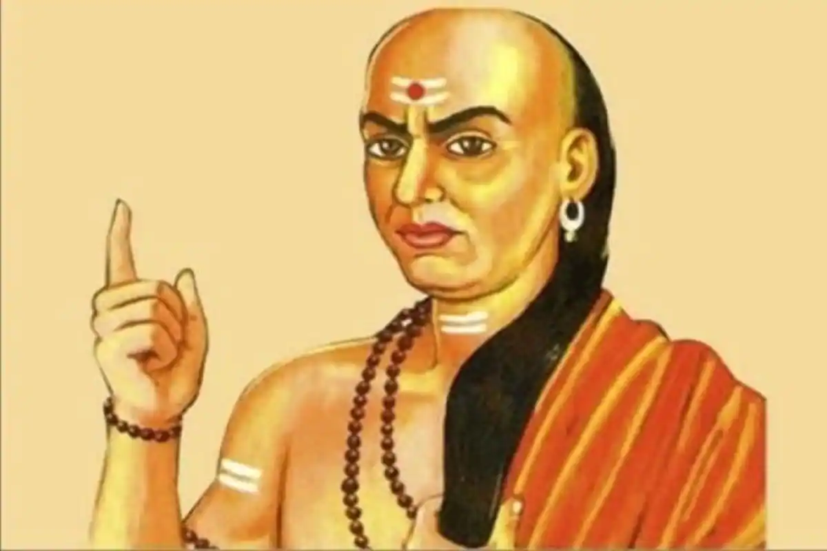 Chanakya Neeti : జీవితంలో కష్టాలు రాకూడదంటే దేన్ని అదుపులో ఉంచుకోవాలి?