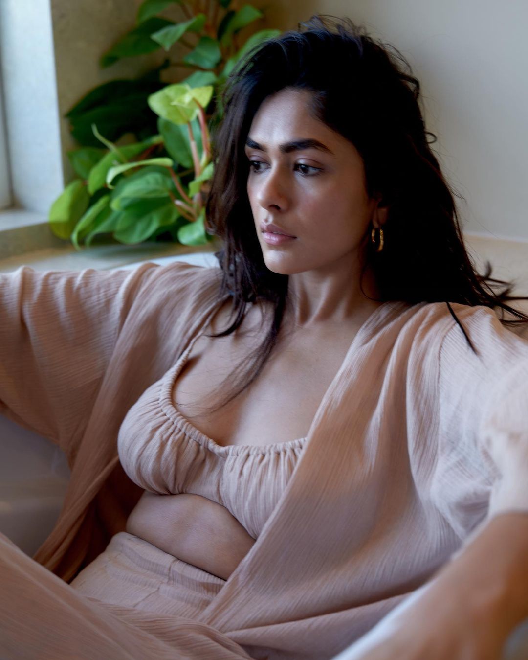 Mrunal Thakur makes summer hotter with her recent pictures 6