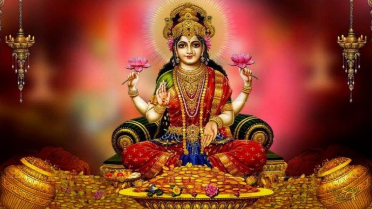 Goddess Lakshmi: ఈ సంకేతాలు కనిపిస్తే లక్ష్మీదేవి మన ఇంట్లోకి వస్తున్నట్లే