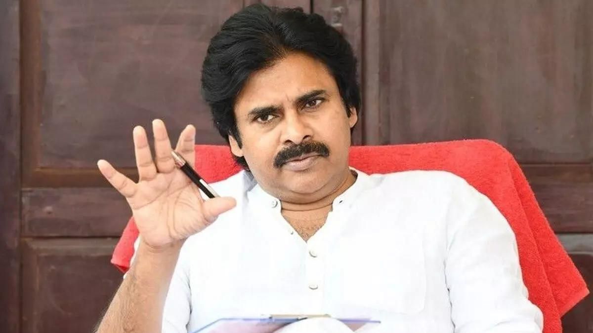 Pawan Kalyan: ఇంతకీ పవన్ కళ్యాణ్ పోటీచేసేది ఎక్కడా? | where does pawan ...