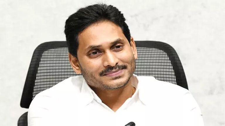 Jagan Mohan Reddy : రేపు తాడేపల్లి కి జగన్.. రెండు కీలక నిర్ణయాలు