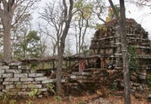 Devunigutta Temple: దట్టమైన అడవిలో.. అతిపెద్ద ఆలయం.. అభివృద్ధి చేస్తే “అంకోర్ వాట్” అవుతుంది.. తెలంగాణలో ఇది ఎక్కడ ఉంది? ఎలా వెళ్లాలంటే? Devunigutta Temple