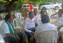 KTR : కేటీఆర్ కోసం సీఐ.. ఇక గులాబీ కండువా కప్పుకోవడమే మిగిలింది..