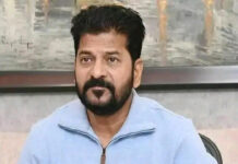Revanth Reddy Phone Tapping: ఫోన్ ట్యాపింగ్.. రేవంత్ రెడ్డి సెల్ఫ్ గోల్ Revanth Reddy Popularity in Villages