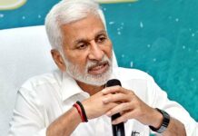 Vijayasai Reddy: విజయసాయిరెడ్డిని జగన్ పిలవక తప్పదా! Vijaya Sai Reddy
