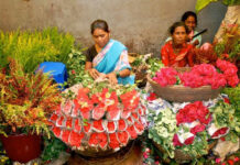 Flower Business India: పువ్వులే అని తీసి పారేయకండి.. 15వేల కోట్ల వ్యాపారం సాగుతోంది! Flower Business India