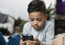 How to stop Childerns Mobile Use: మీ పిల్లలు మొబైల్ ముట్టకుండా ఏం చేయాలో తెలుసా? వీడియో వైరల్.. How-to-stop-Childerns-Mobile-Use