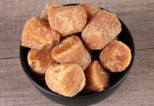 Jaggery Health Benefits: బెల్లంతో కలిపి ఈ పదార్థాలు తింటే మీ శరీరానికి అదనపు బూస్ట్ అందినట్లే.. jaggery health benefits