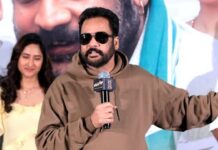 Actor Shivaji: ఆ సామాన్లు కనిపించే బట్టల్లో అందం లేదు.. హీరోయిన్స్ పై శివాజీ హాట్ కామెంట్స్! Actor Shivaji