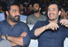Akkineni Akhil at Jr NTR house: జూనియర్ ఎన్టీఆర్ ఇంట్లో అక్కినేని అఖిల్ రహస్య సమావేశాలు..అసలు ఏమి జరుగుతోంది? Akkineni Akhil at Jr NTR house