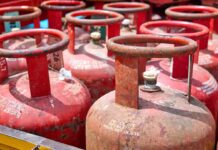 Commercial LPG Cylinder: గ్యాస్ వినియోగదారులకు గుడ్ న్యూస్.. Commercial LPG Cylinder