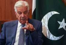 Pakistan Defence Minister: సొంత దేశంలోని కశ్మీరీలకు పాక్ రక్షణ మంత్రి వార్నింగ్.. వీడికి పిచ్చి ముదురుతోంది! Pakistan Defence Minister