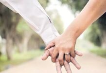 Older Women Relationships: అమ్మాయిలు కాదు.. యువకులతో కలిసి అంటీలు ఆ పని చేస్తున్నారు Older Women Relationships