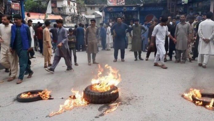 Pakistan Internal Crisis