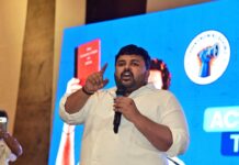 Shiva Charan Reddy: నకరాలు చేస్తున్నావా.. రేవంత్ కు చెప్పినా.. ఏం పీకలేవ్..బాబోయ్ ఈ కాంగ్రెస్ నాయకుడి భాష న “బూతో”.. న భవిష్యతి Shiva Charan Reddy