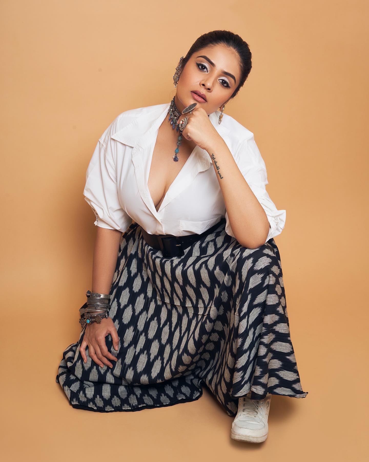 Sreemukhi latest photos