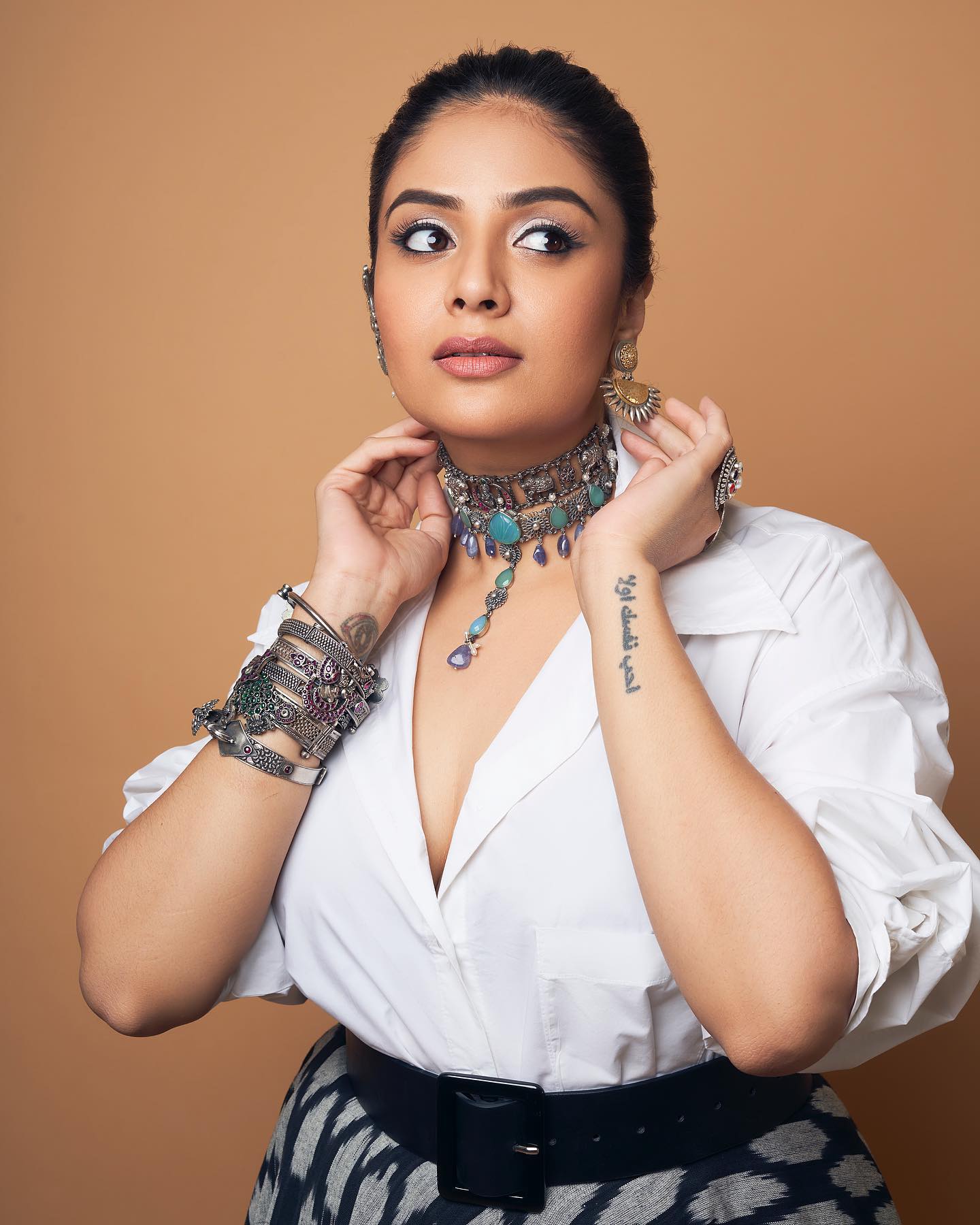 Sreemukhi latest photos