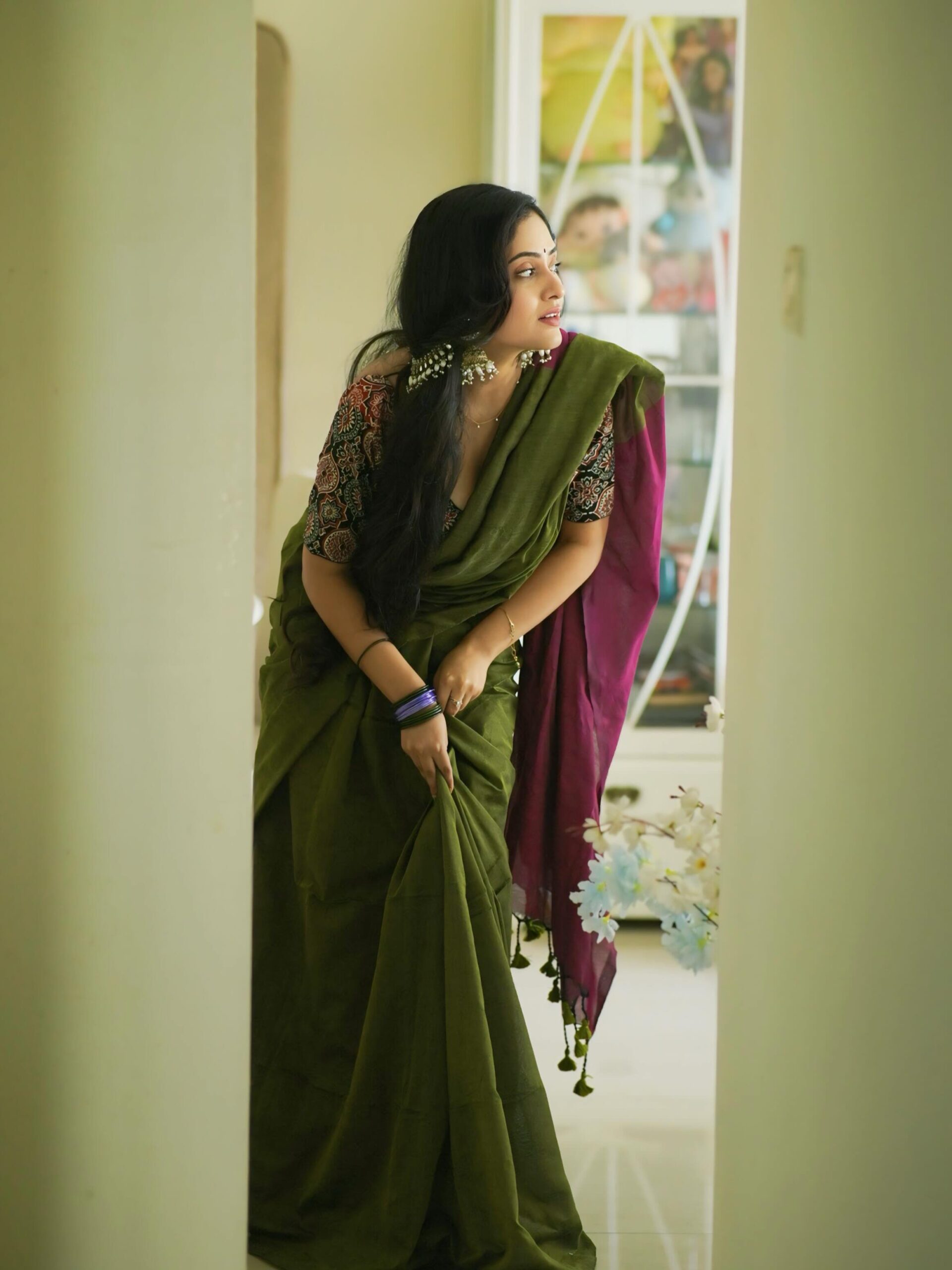 Sanya Thakur Photos